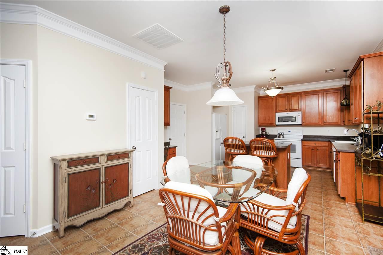 7 Knoll Ridge Drive Greer, SC 29650 - Photo 10 of 31 Gallery Image 10