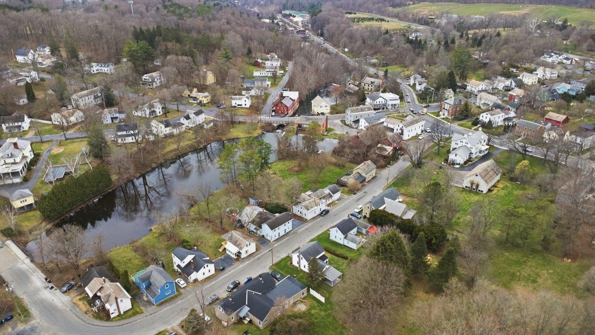 20 Sage Street Bennington, VT 05257 - Photo 28 of 30