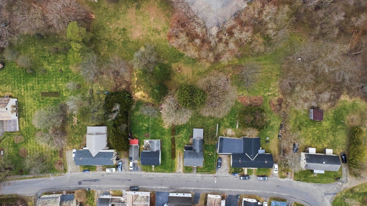 20 Sage Street Bennington, VT 05257 - Photo 7 of 30