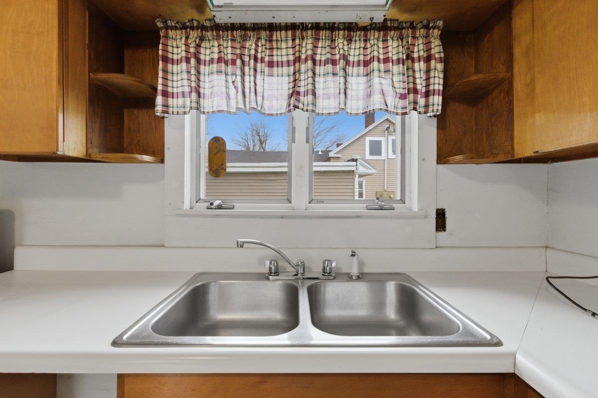 20 Sage Street Bennington, VT 05257 - Photo 10 of 30