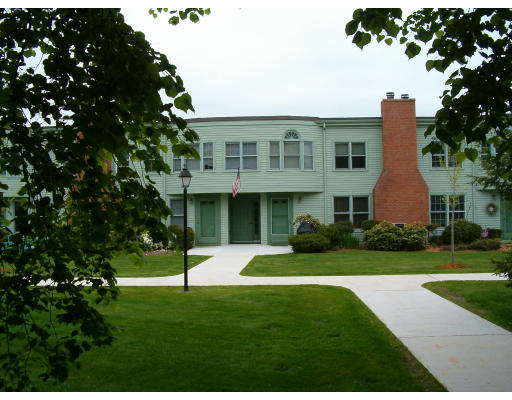 75 Page Road, Unit 17 Bedford, MA 01730 - Photo 1 of 3 Gallery Image 1
