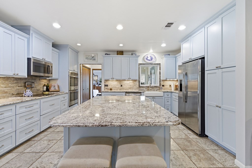 125 West Mauk Road Ingram, TX 78025 - Photo 19 of 45