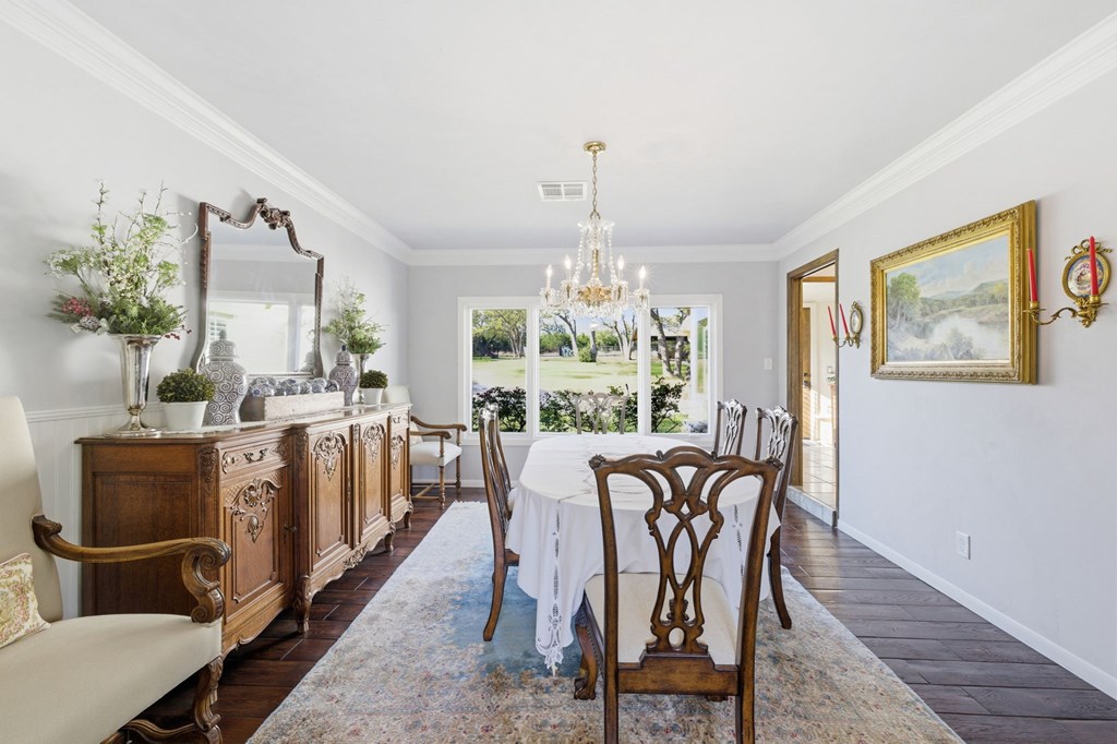 125 West Mauk Road Ingram, TX 78025 - Photo 24 of 45 Formal Dining