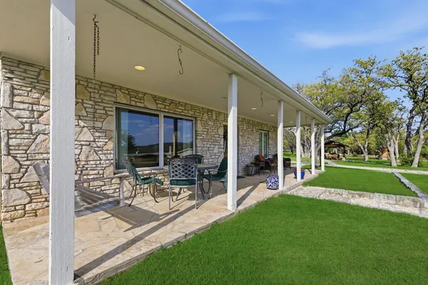 $1,900,000 | 125 West Mauk Road, Ingram, TX 78025