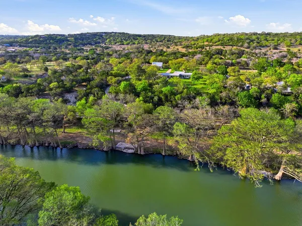 $1,900,000 | 125 West Mauk Road, Ingram, TX 78025