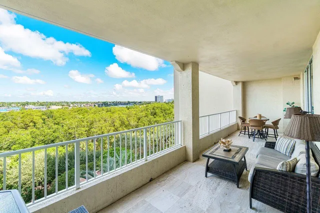$1,525,000 | 3720 South Ocean Boulevard, Unit 507, Highland Beach, FL 33487