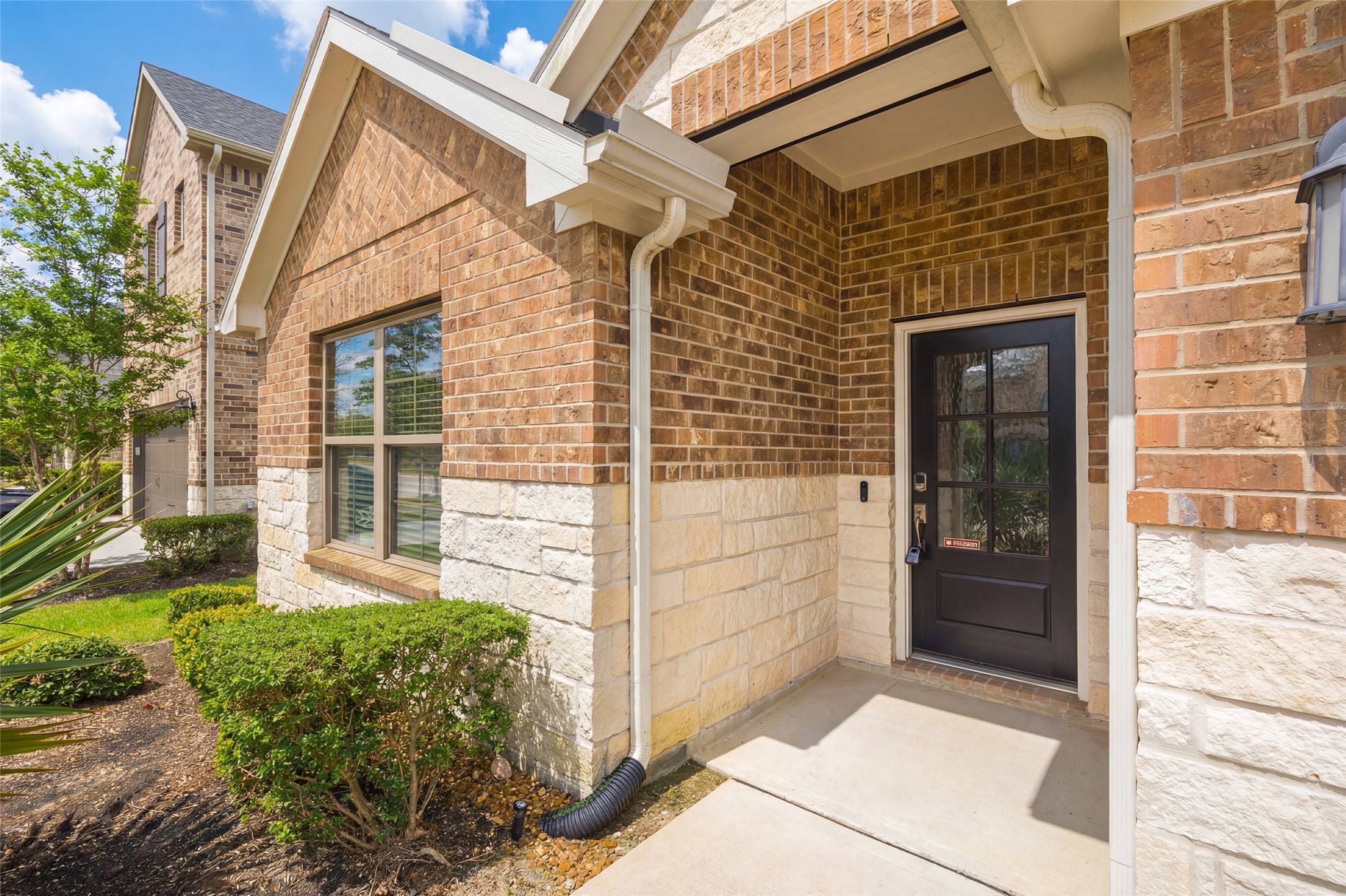 9840 Sweet Flag Court Conroe, TX 77385 - Photo 7 of 50 One-story living offers convenience, accessibility, and an efficient layout that suits a wide range of lifestyles.