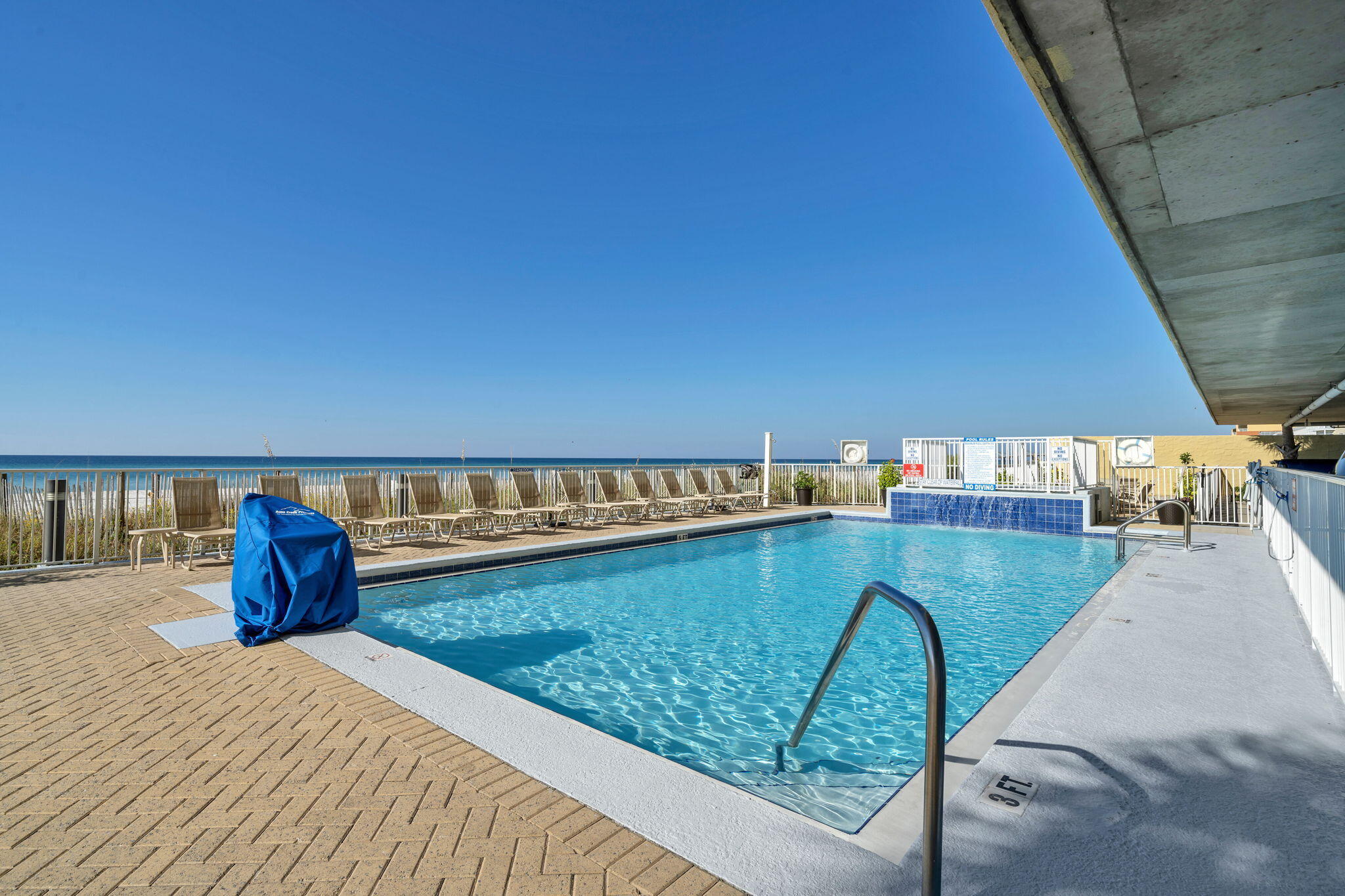 17545 Front Beach Road, Unit 1108 Panama City Beach, FL 32413 - Photo 35 of 43 Community Pool