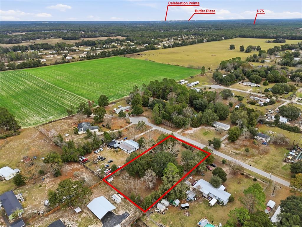 9024 Southwest 104th Terrace Gainesville, FL 32608 - Photo 2 of 21 a view of a city