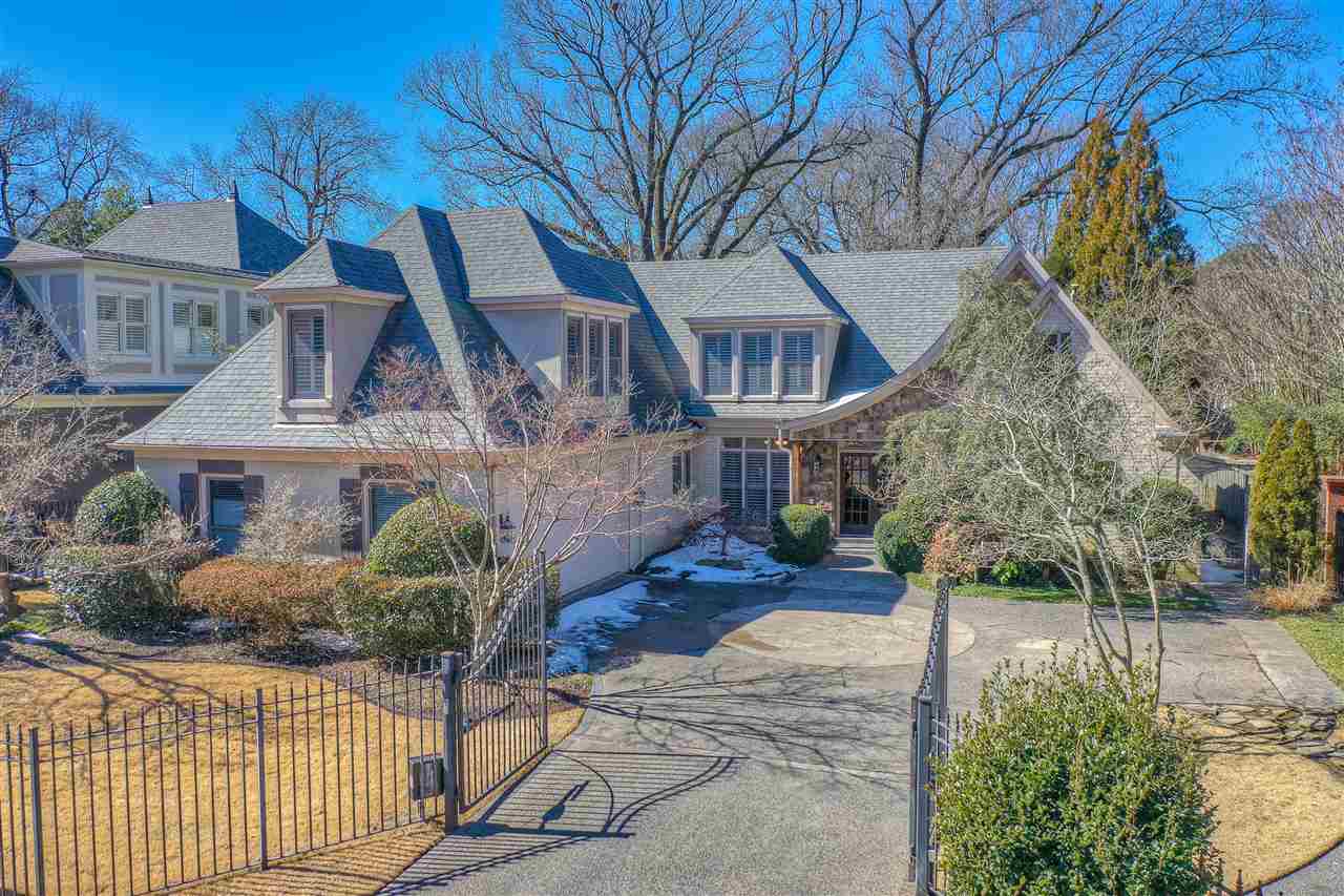 35 West Carlos Road Memphis, TN 38117 - Photo 1 of 24
