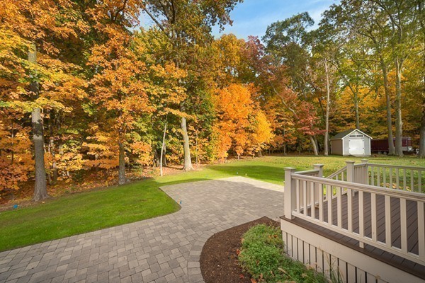 5 Willard Circle Lexington, MA 02421 - Photo 3 of 29 Gallery Image 3