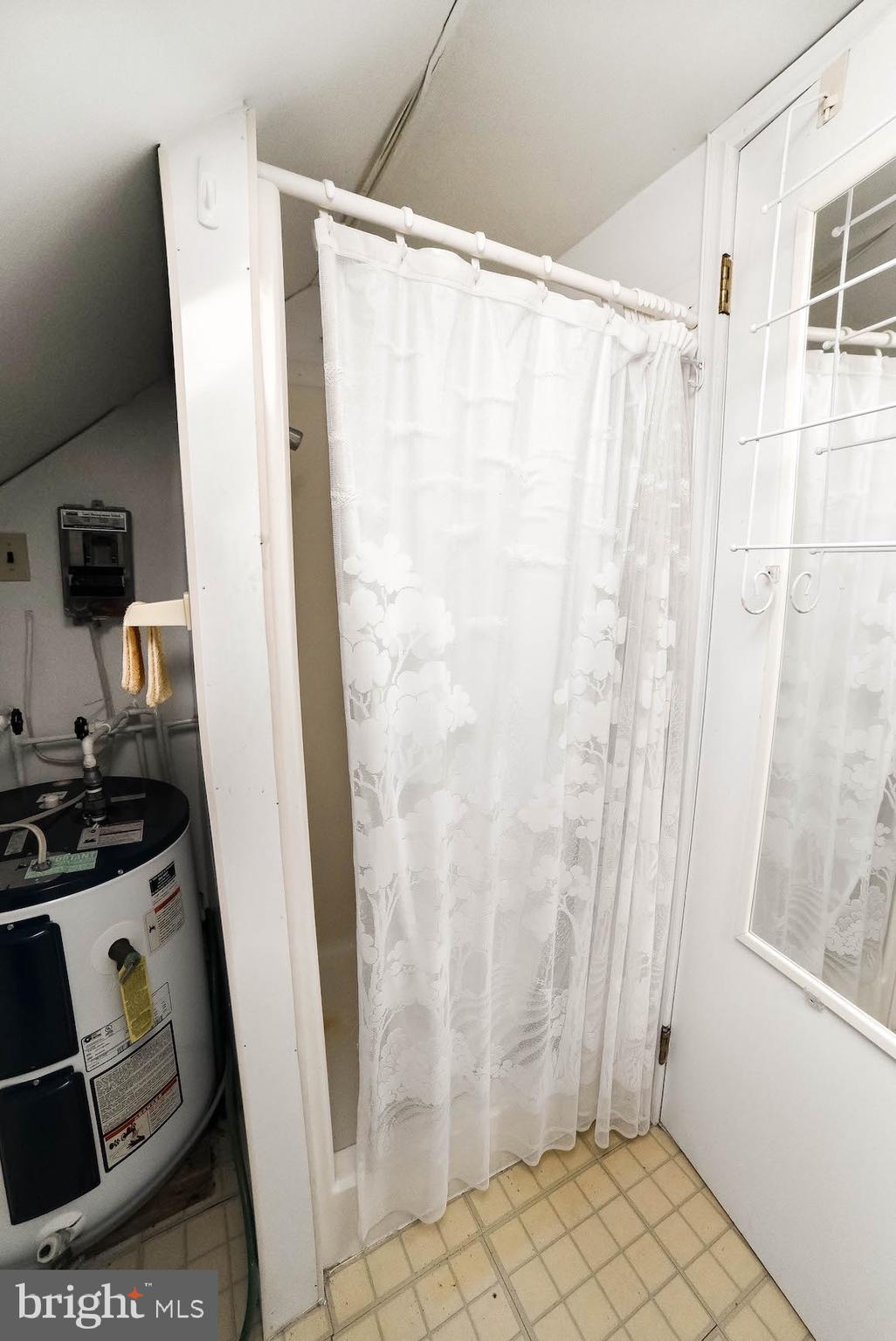 38455 Bayview Road Coltons Point, MD 20626 - Photo 57 of 77 Shower in garage apartment