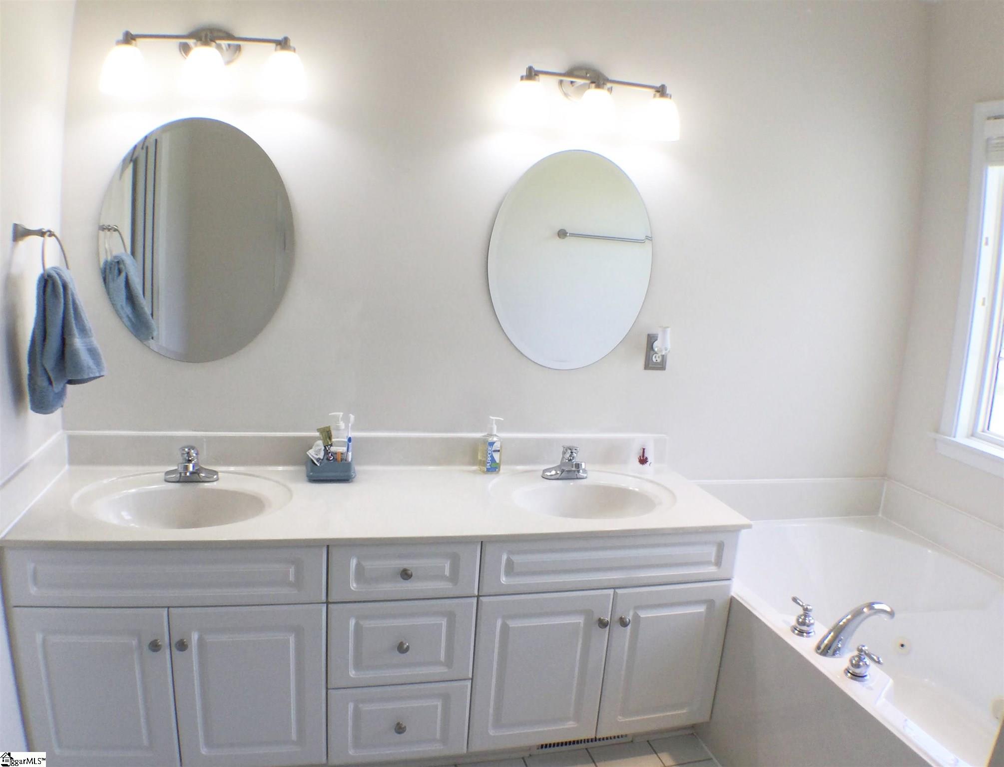 14 Knight Road Gray Court, SC 29645 - Photo 15 of 24