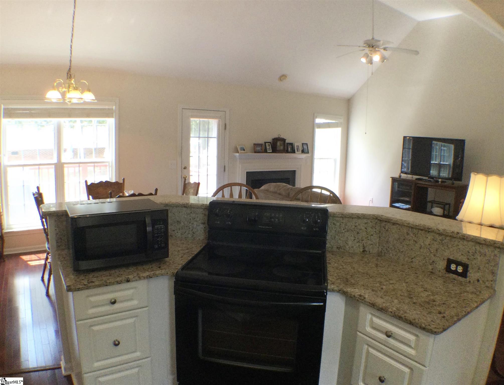 14 Knight Road Gray Court, SC 29645 - Photo 7 of 24