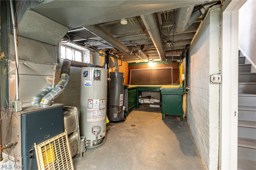 1031 Oxford Road Cleveland, OH 44121 - Photo 24 of 29 Gallery Image 24
