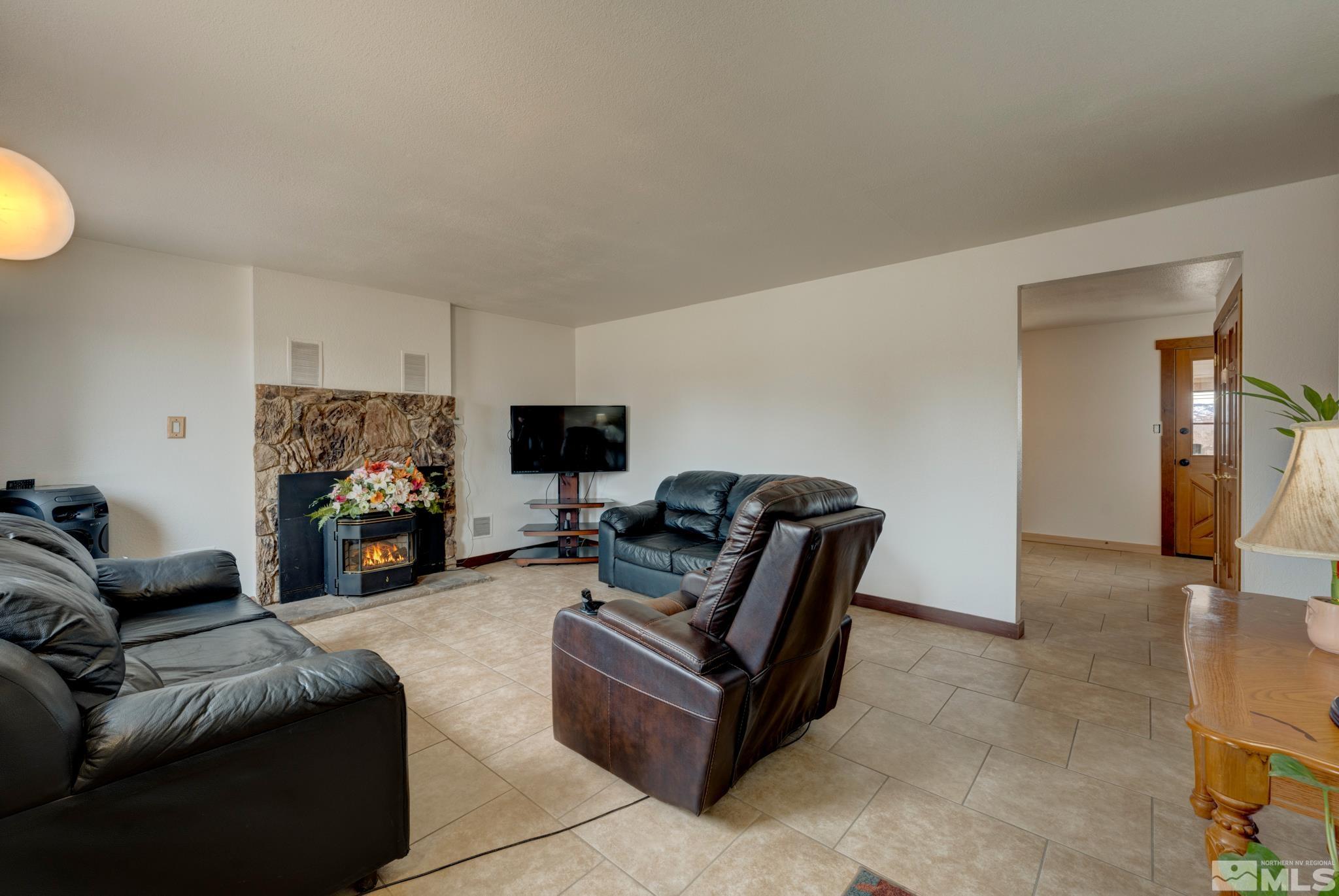 11580 Overland Road Reno, NV 89506 - Photo 5 of 25 Photo 5