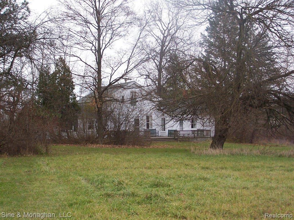 5165 Yankee Road St. Clair, MI 48079 - Photo 24 of 27 100_0463.JPG
