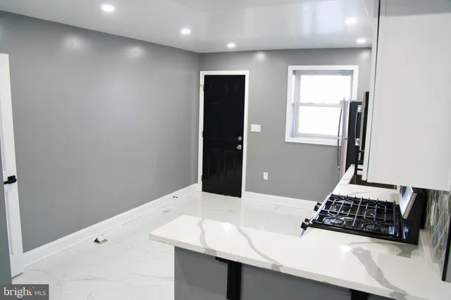 $1,700 | 1604 Cliftview Avenue, Baltimore, MD 21213