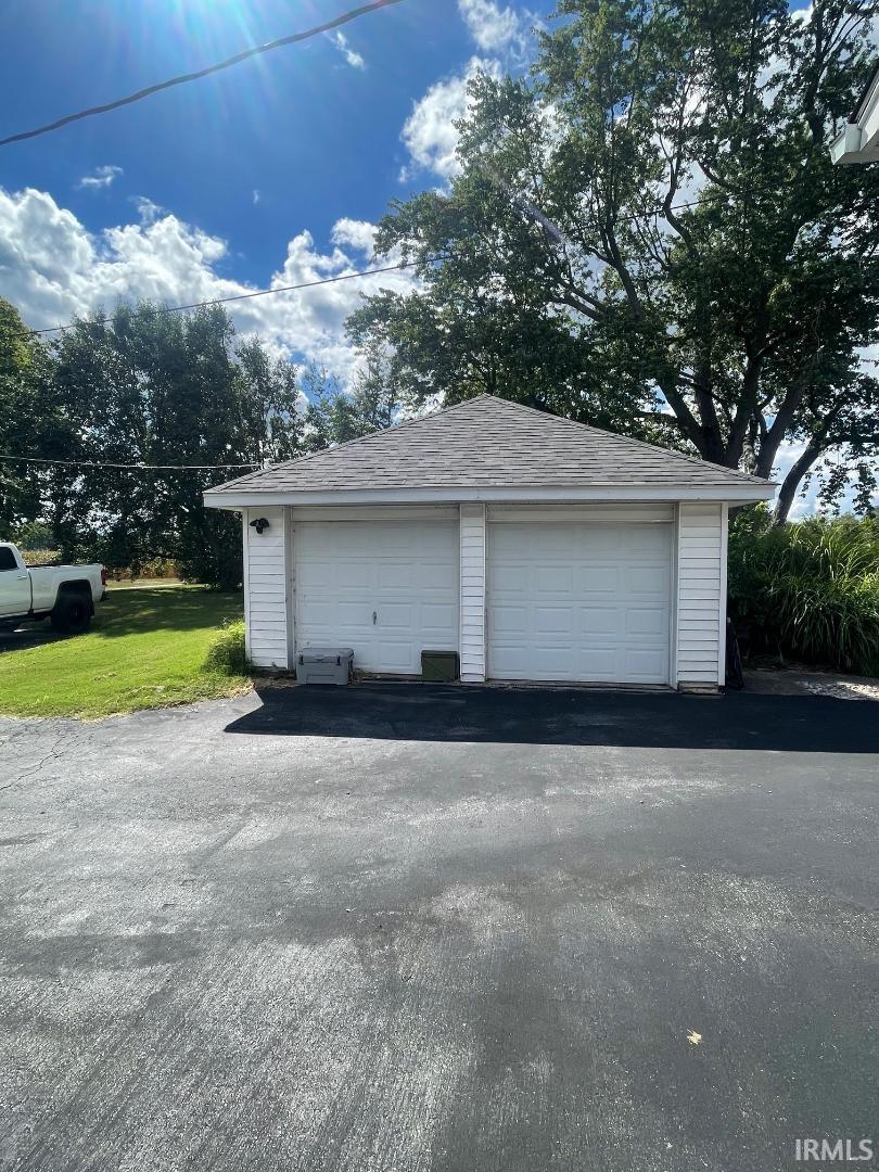 7024 Lambert Avenue Rosedale, IN 47874 - Photo 9 of 19