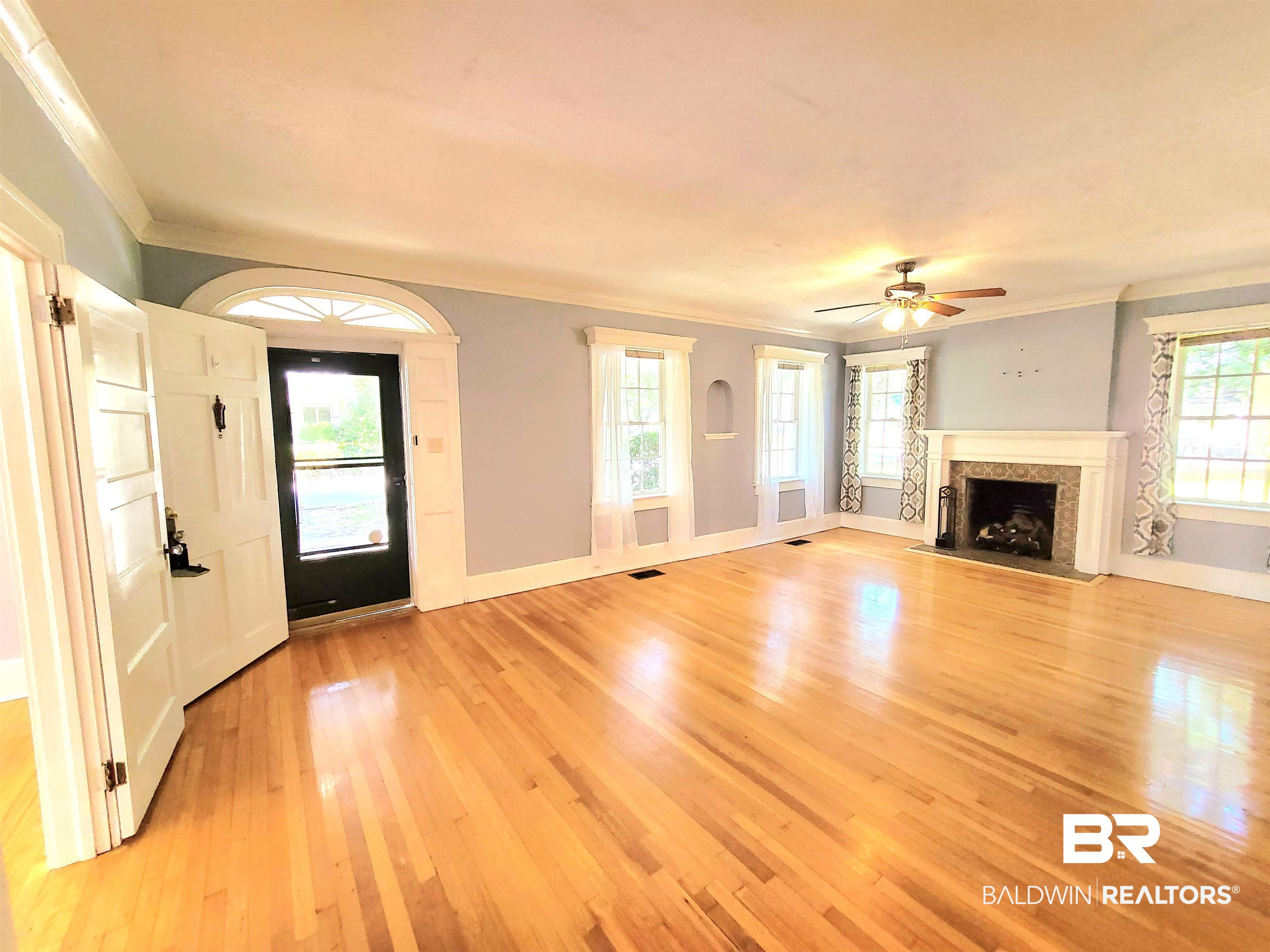 2158 Old Government Street Mobile, AL 36606 - Photo 7 of 34