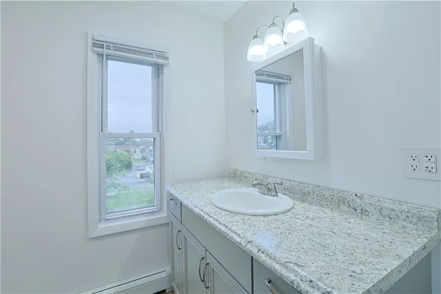 $1,600 | 156 Urban Avenue, Unit 3, North Providence, RI 02904