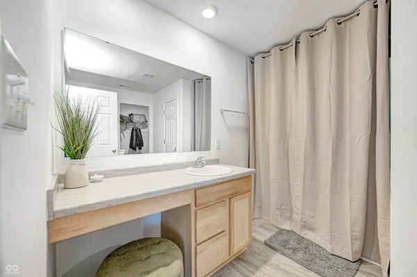 $315,000 | 6758 Honeysuckle Way, Pendleton, IN 46064