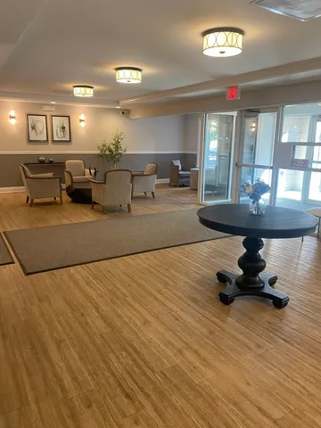 $325,000 | 440 West Mahogany Court, Unit 312, Palatine, IL 60067