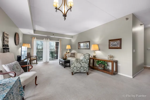 $325,000 | 440 West Mahogany Court, Unit 312, Palatine, IL 60067