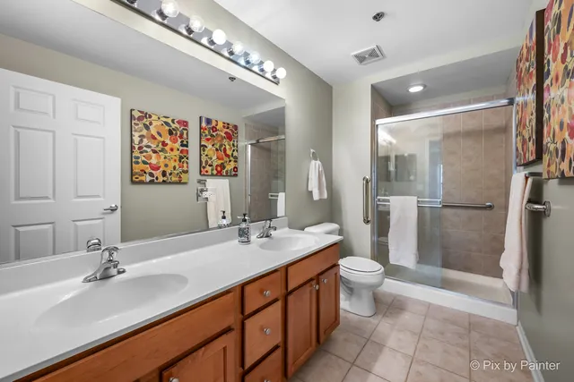 $300,000 | 440 West Mahogany Court, Unit 312, Palatine, IL 60067