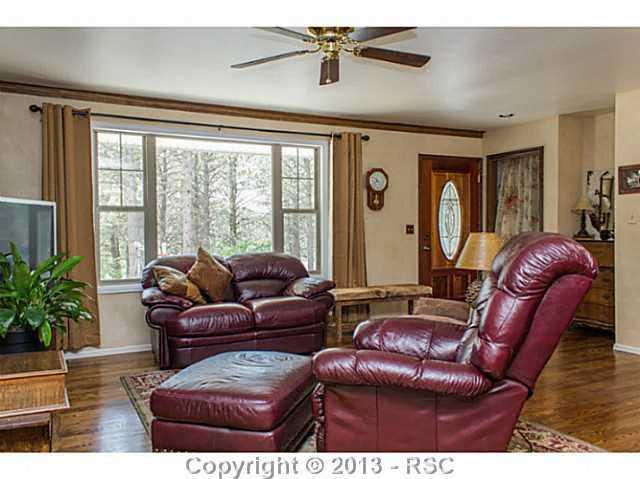 10530 Thomas Road Colorado Springs, CO 80908 - Photo 8 of 25