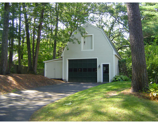 127 Dover Road Wellesley, MA 02482 - Photo 8 of 8