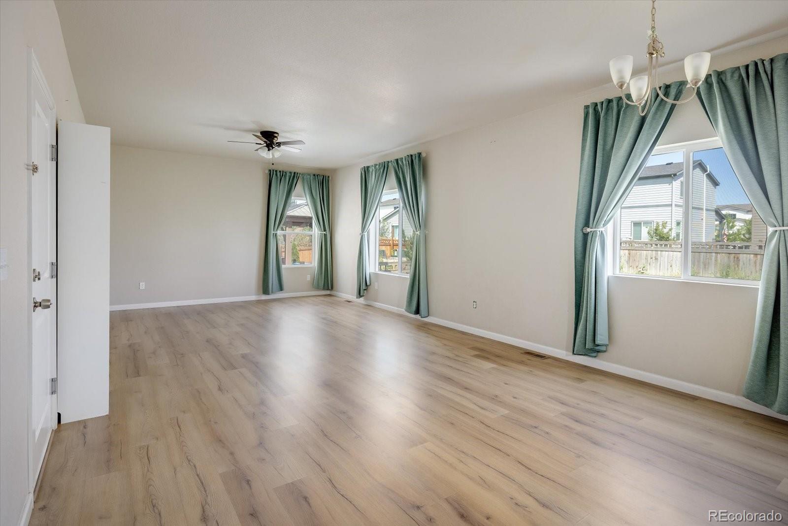 6020 Sandstone Circle Frederick, CO 80516 - Photo 7 of 29