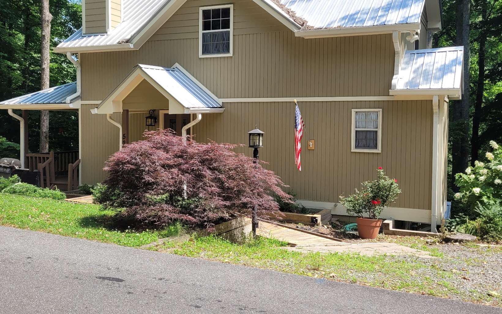 52 Moon Ridge Blairsville, GA 30512 - Photo 1 of 4 Main View