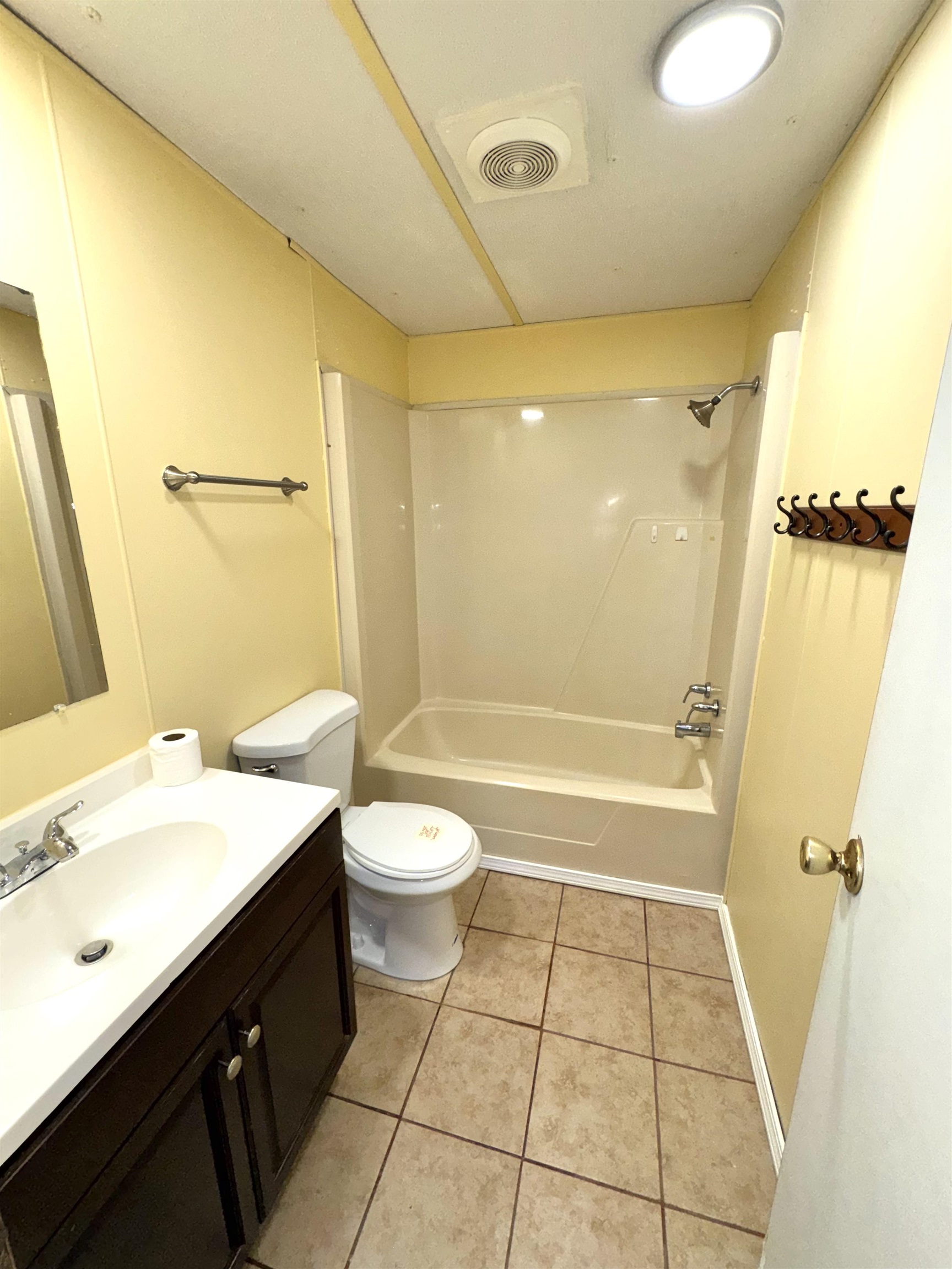 267 Basque Road St. Augustine, FL 32080 - Photo 15 of 20 a bathroom with a sink a toilet and shower
