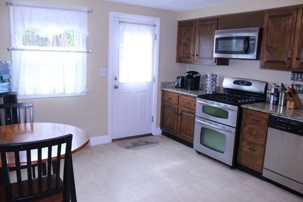 155 Salem Road Billerica, MA 01821 - Photo 7 of 30