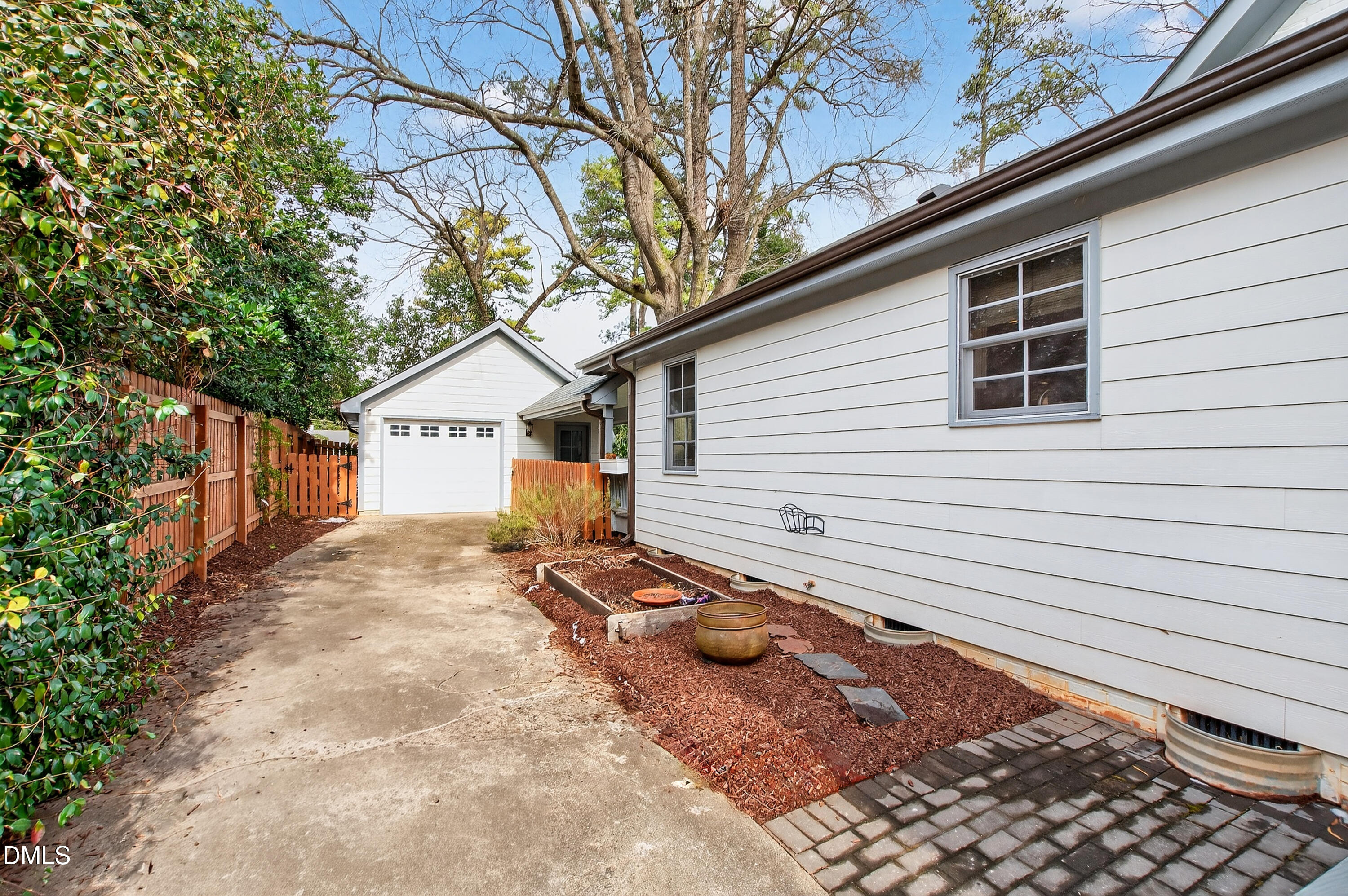2622 Wells Avenue Raleigh, NC 27608 - Photo 59 of 65 Wells (52)