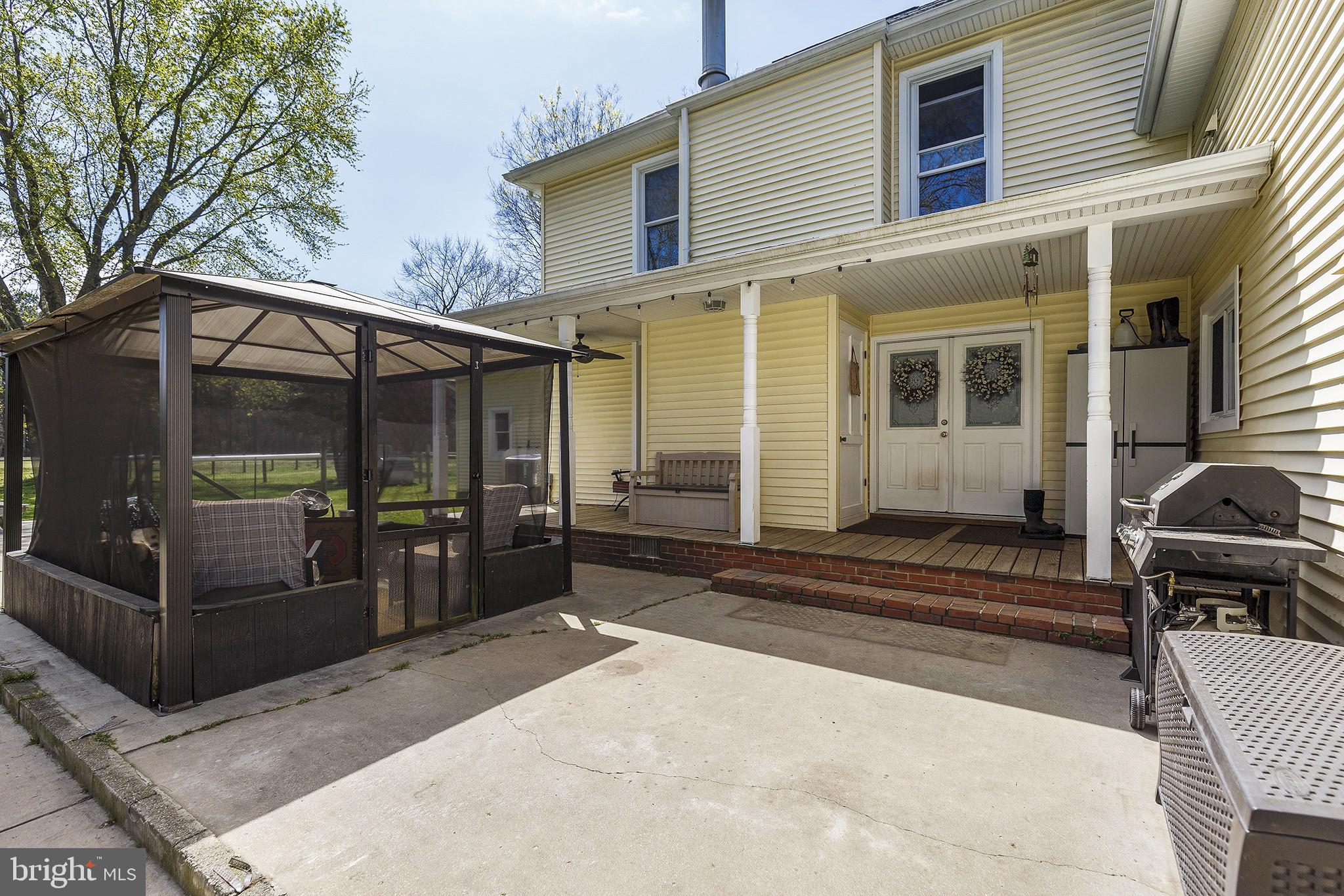 21400 Colton Point Road Avenue, MD 20609 - Photo 35 of 41 Back patio