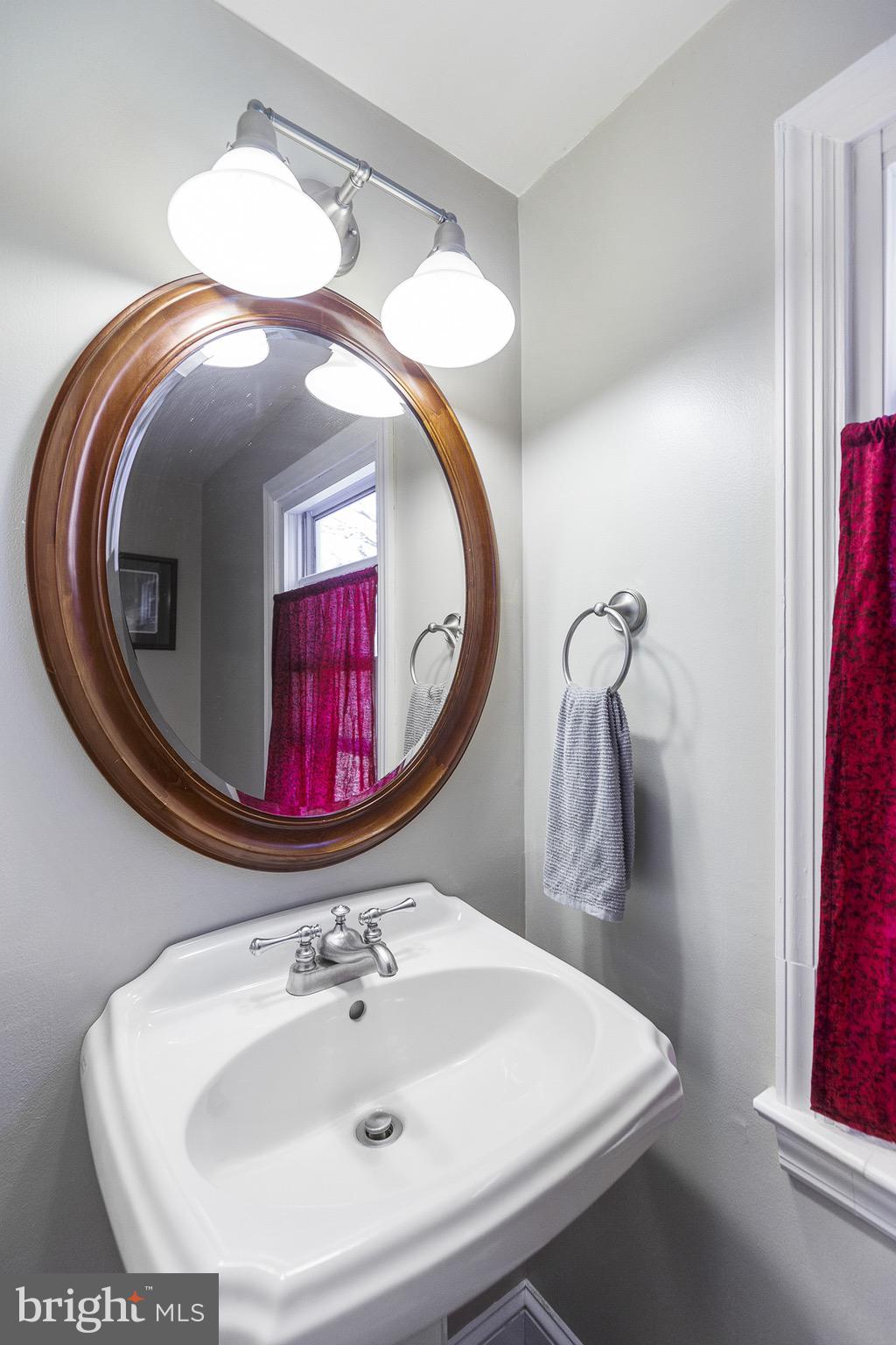 21400 Colton Point Road Avenue, MD 20609 - Photo 10 of 41 Half bath