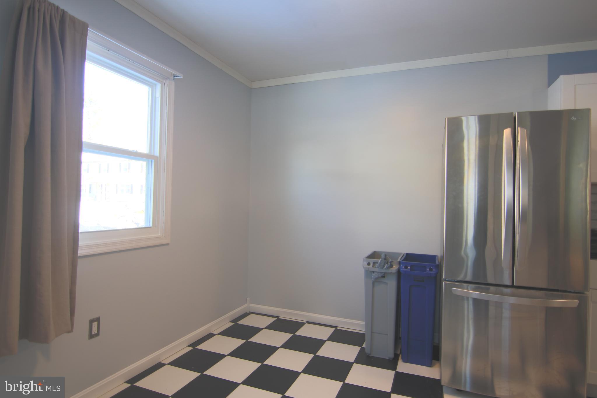 12152 Dove Circle Laurel, MD 20708 - Photo 9 of 20 In Kitchen Dining