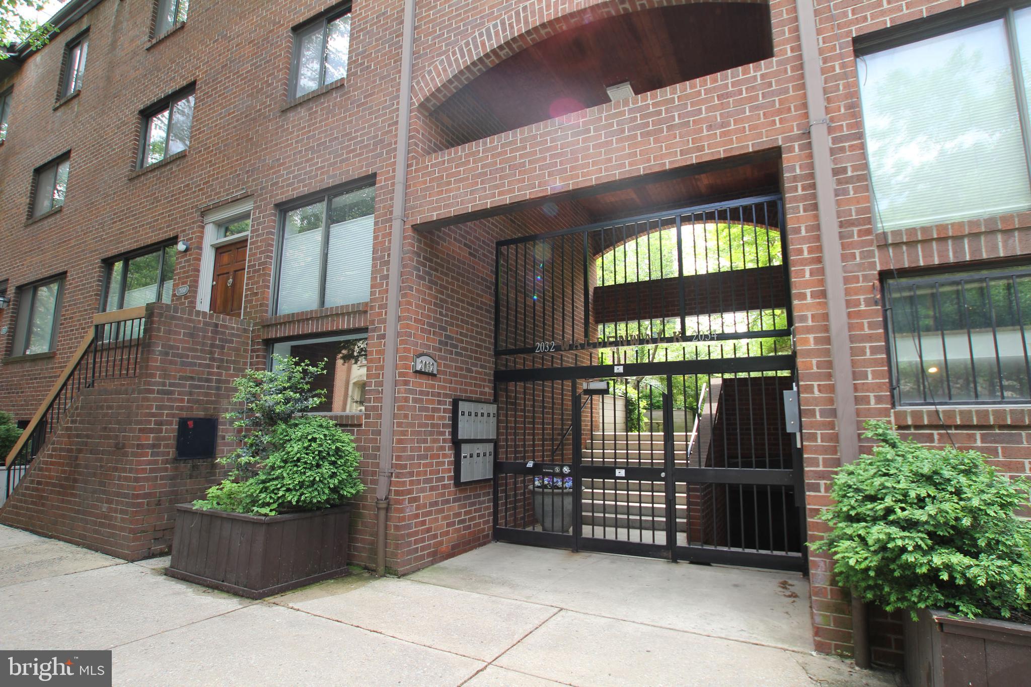 2032 Arch Street, Unit B Philadelphia, PA 19103 - Photo 2 of 25