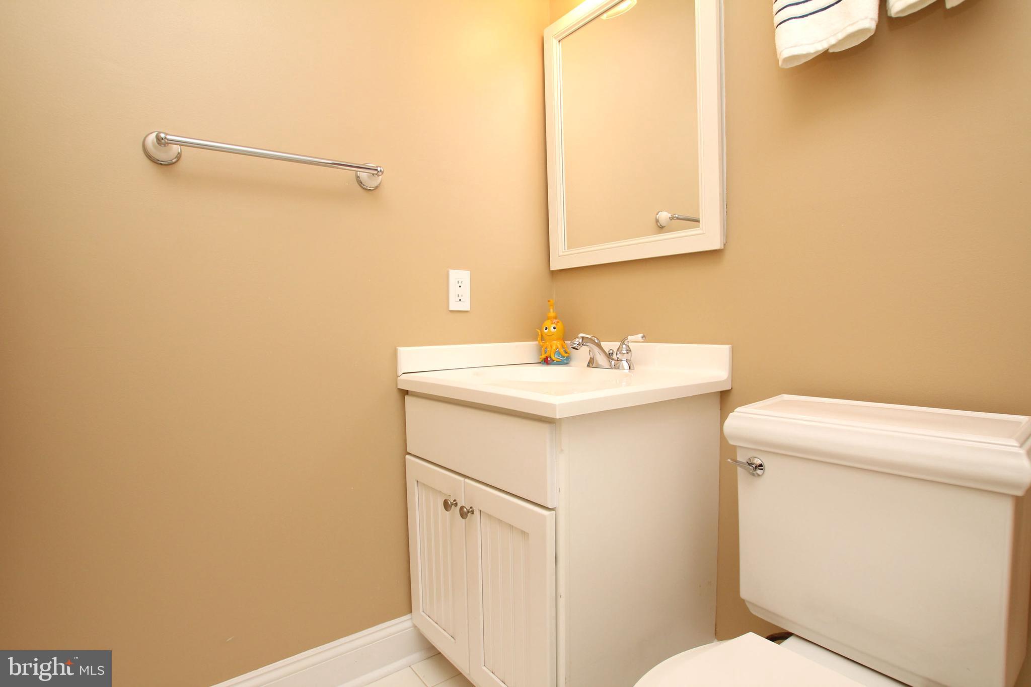 2032 Arch Street, Unit B Philadelphia, PA 19103 - Photo 21 of 25