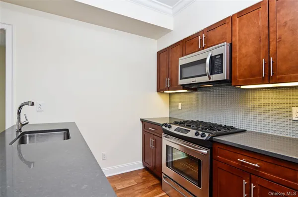 $5,000 | 30 Elm Place, Unit 2A, Rye, NY 10580