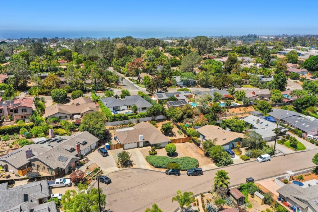 938 Doris Drive Encinitas, CA 92024 - Photo 29 of 31 an aerial view of residential houses with outdoor space