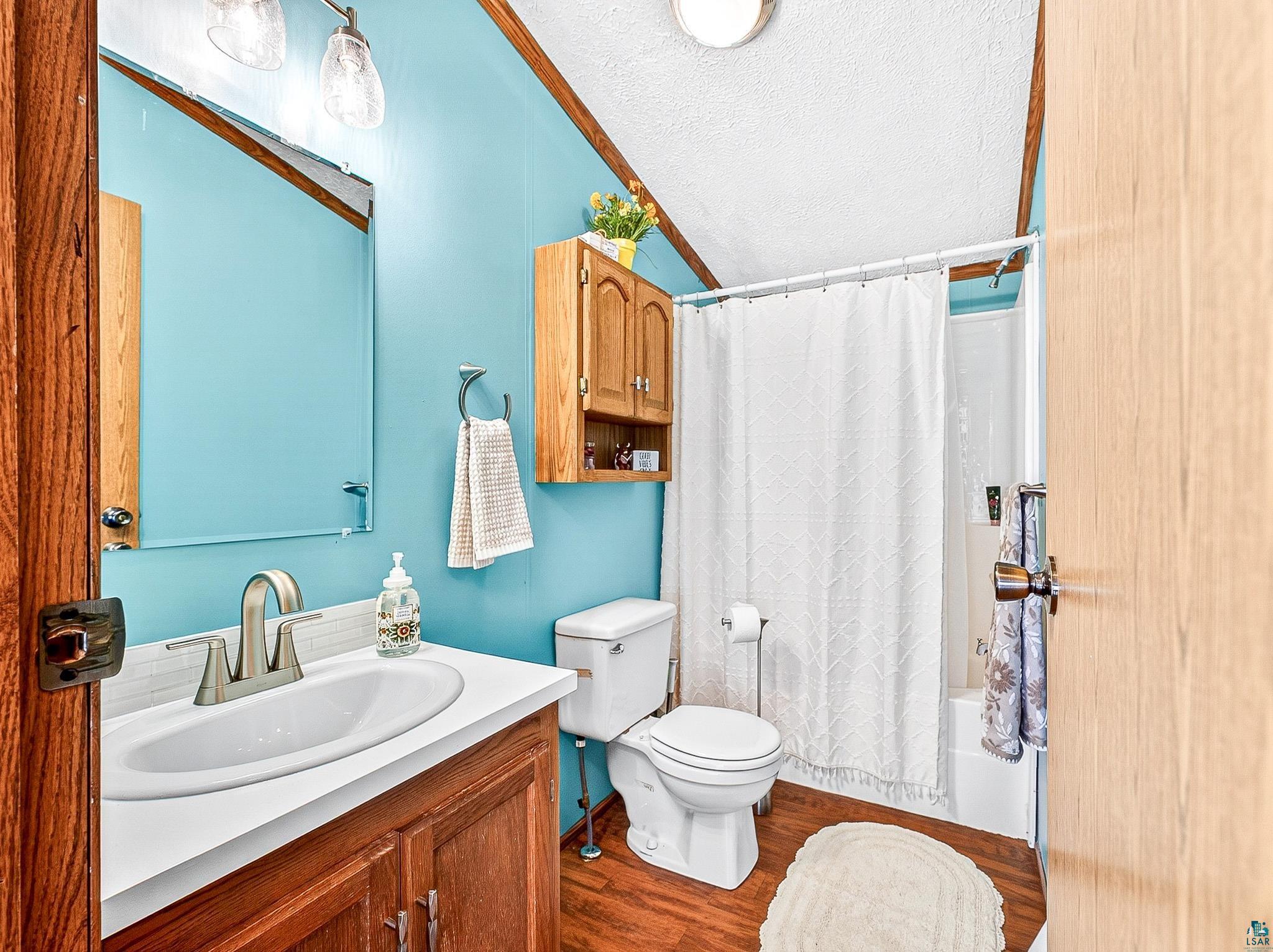 5404 Midbon Road Superior, WI 54880 - Photo 21 of 30