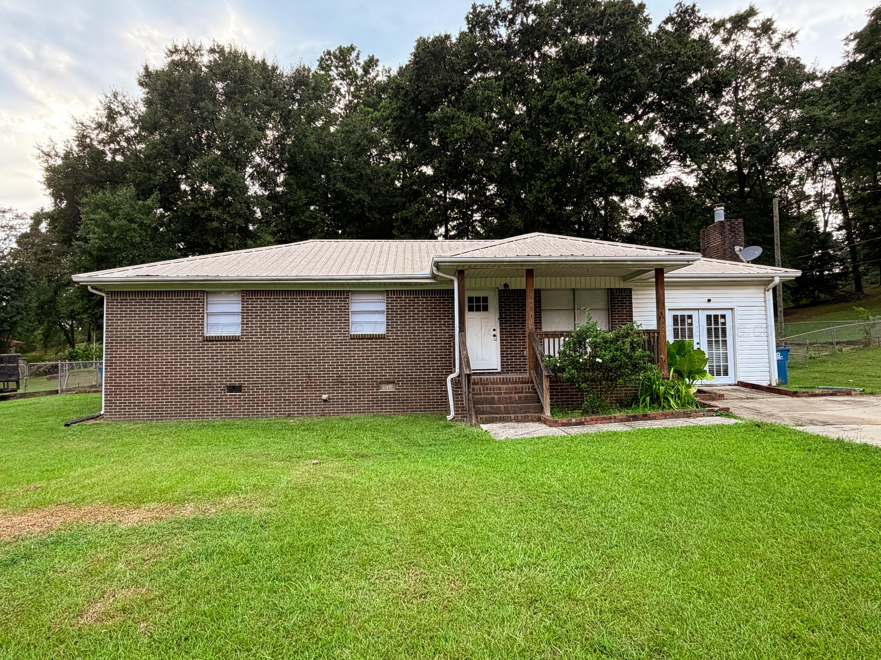 4626 Honeysuckle Road Quinton, AL 35130 - Photo 1 of 20 Gallery Image 1