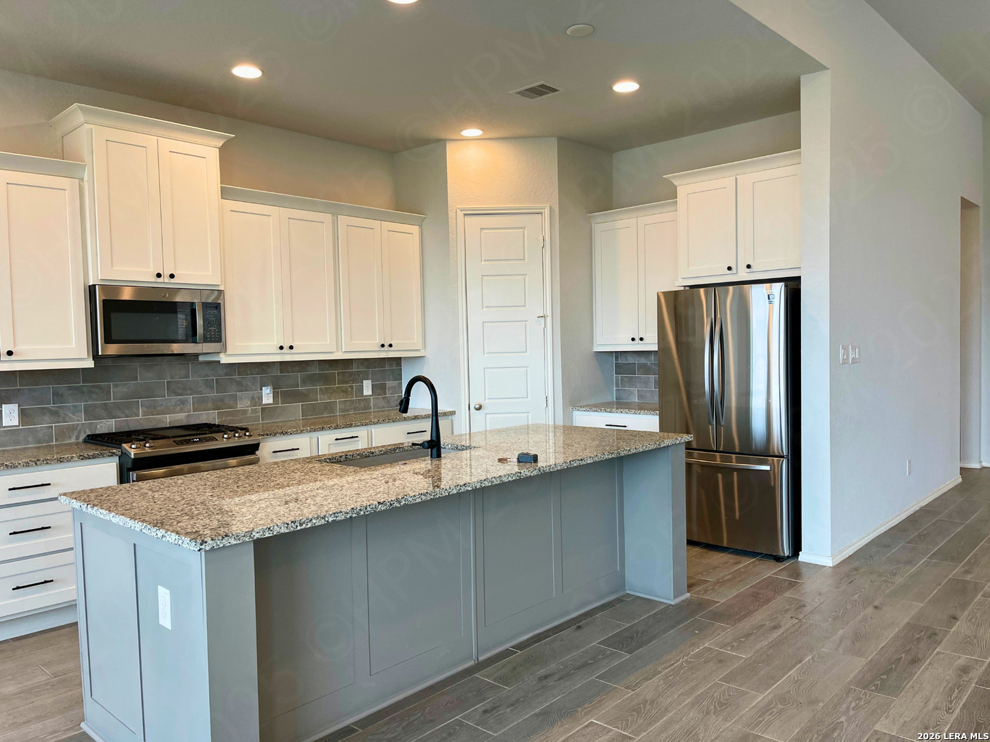 2984 Creek Ridge Street Seguin, TX 78155 - Photo 10 of 24