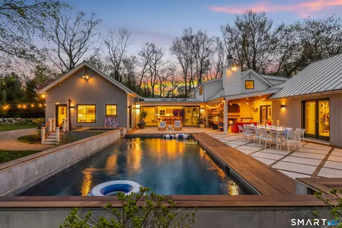 $4,295,000 | 8 Pasture Lane, Darien, CT 06820