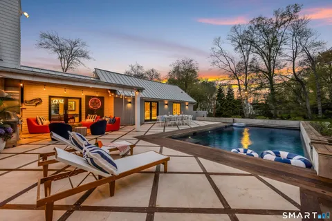 $4,295,000 | 8 Pasture Lane, Darien, CT 06820