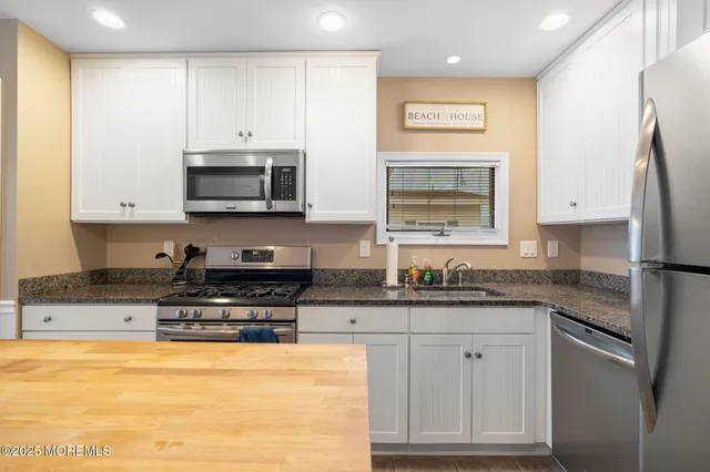 $2,500 | 60 Mary Alice Road, Manahawkin, NJ 08050