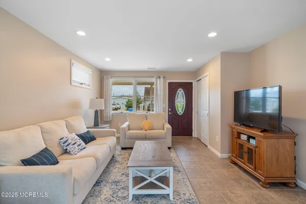 $2,500 | 60 Mary Alice Road, Manahawkin, NJ 08050